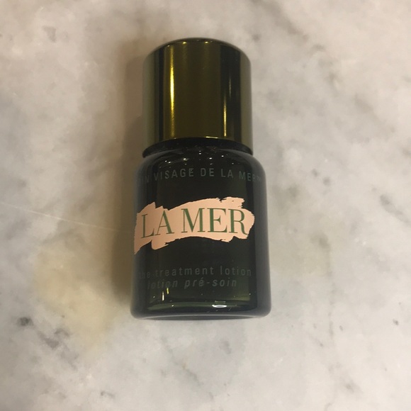 La Mer Treatment Lotion - Picture 2 of 4